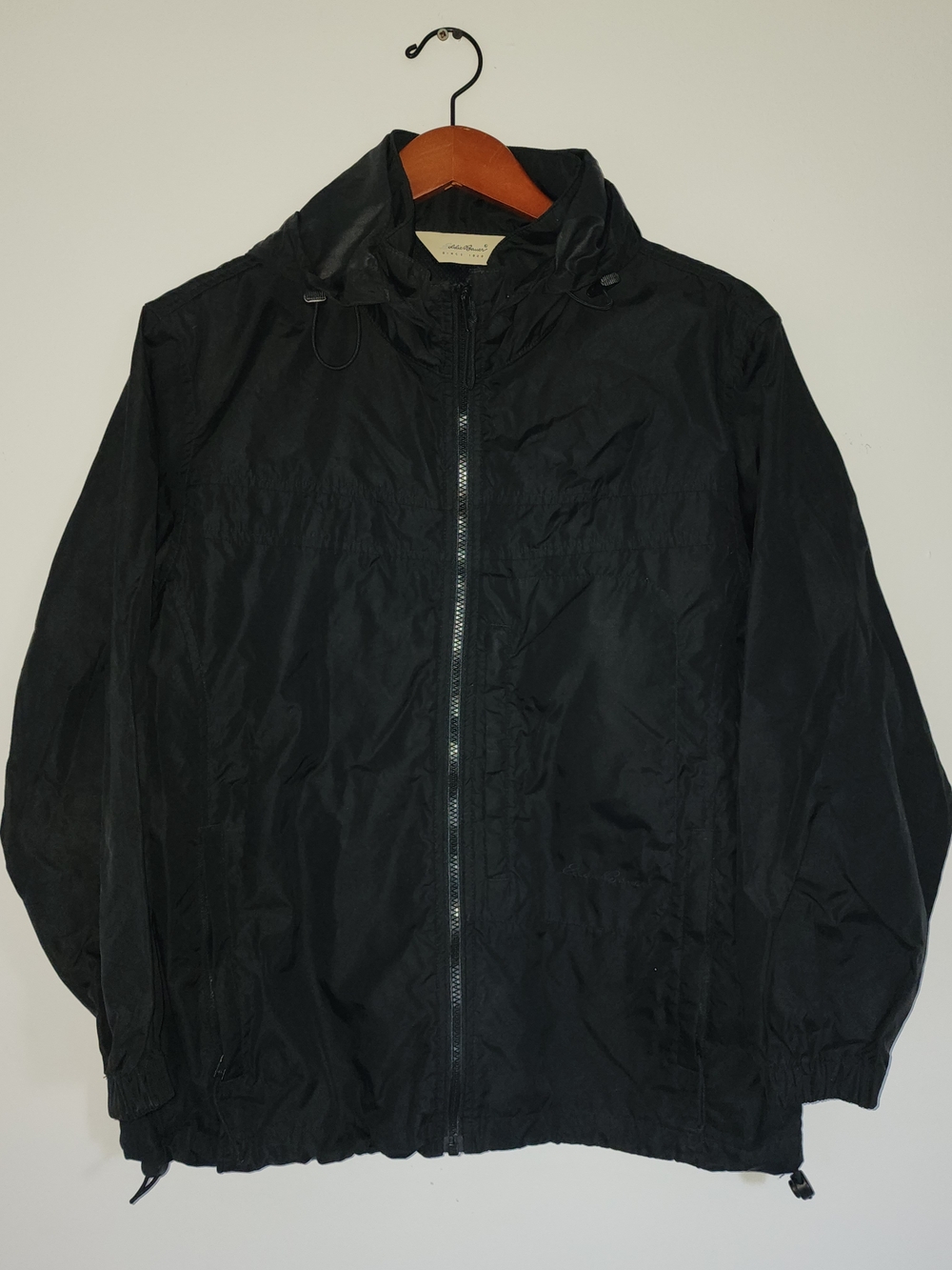 Eddie Bauer Men's Black Rain Jacket - Hooded; Size Small